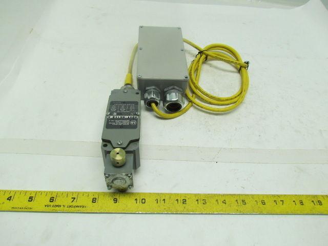 Allen-Bradley 802T-NX183 Oil Tight Limit Switch w/6' Cable & 13 Terminal Box