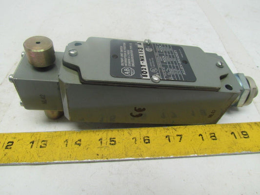Allen-Bradley 802T-NX183 Oiltight Limit Switch w/6 Pin Connector NEW Take-Off