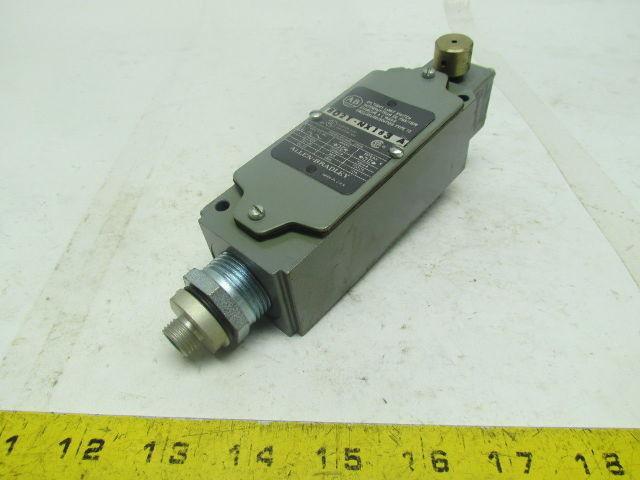 Allen-Bradley 802T-NX183 Oiltight Limit Switch w/6 Pin Connector NEW Take-Off