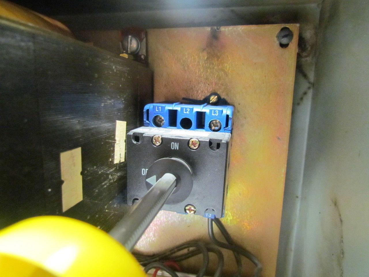 DayKin GPFS-01 TL105 Transformer Disconnect Switch Enclosure 2000VA 460/115V