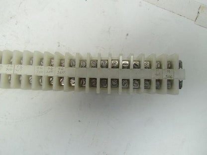 Allen-Bradley 1492 Style.CA 90 Terminal Blocks 2 End Pieces Mounted on Rail