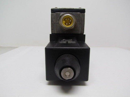 Vickers 02-119590 DG4S4LW-01 6C-B-60 Double Solenoid Hydraulic Valve 3-Pos 4-Way