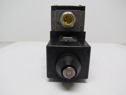 Vickers 02-119493 DG454LW 012 C B 60 Hydraulic Directional Control Valve