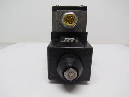 Vickers 02-119493 DG454LW 012 C B 60 Hydraulic Directional Control Valve