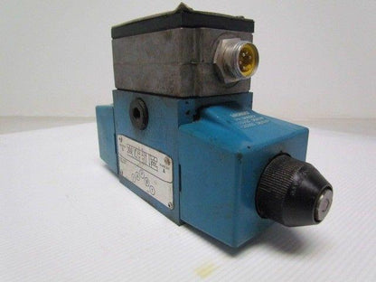 Vickers 02-119460 PA5DG4S4LW 01CB60 Hydraulic Directional Control Valve