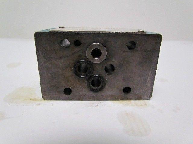 Vickers DGMDC-3-PYL-20 SystemStak Hydraulic Direct Check Valve