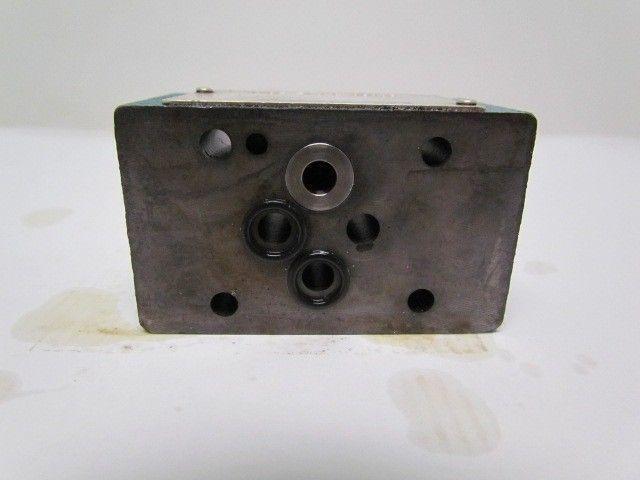 Vickers DGMDC-3-PYL-20 SystemStak Hydraulic Direct Check Valve