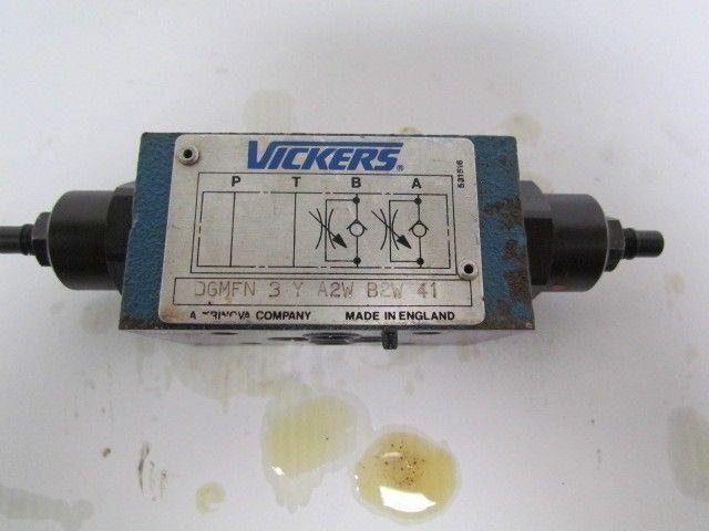 Vickers DGMFN-3-Y-A2W-41 SystemStak Hydraulic Dual Flow Control