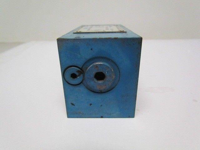 Vickers DGMX2-5-PP-BW-E-S-30 SystemStak Reversible Hydraulic Reducing Valve