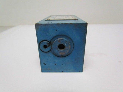 Vickers DGMX2-5-PP-BW-E-S-30 SystemStak Reversible Hydraulic Reducing Valve
