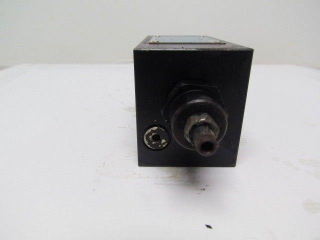 Vickers DGMX2-5-PP-BW-S-30 SystemStak Reversible Hydraulic Reducing Valve