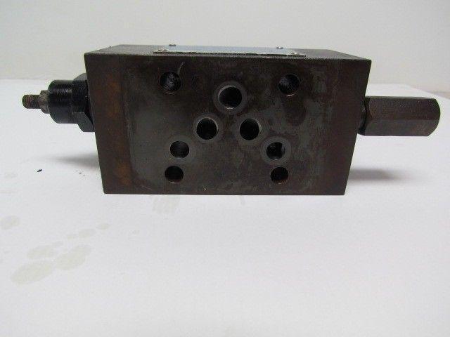 Vickers DGMX2-5-PP-BW-S-30 SystemStak Reversible Hydraulic Reducing Valve