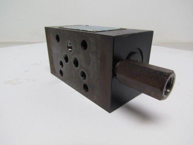Vickers DGMX2-5-PP-BW-S-30 SystemStak Reversible Hydraulic Reducing Valve