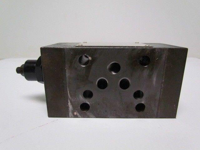 Vickers DGMX2-5-PP-BW-S-30 SystemStak Reversible Hydraulic Reducing Valve