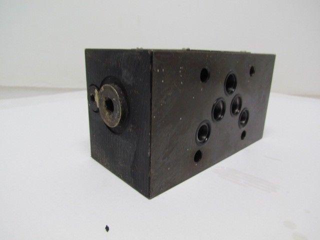 Vickers DGMX2-5-PP-BW-S-30 SystemStak Reversible Hydraulic Reducing Valve