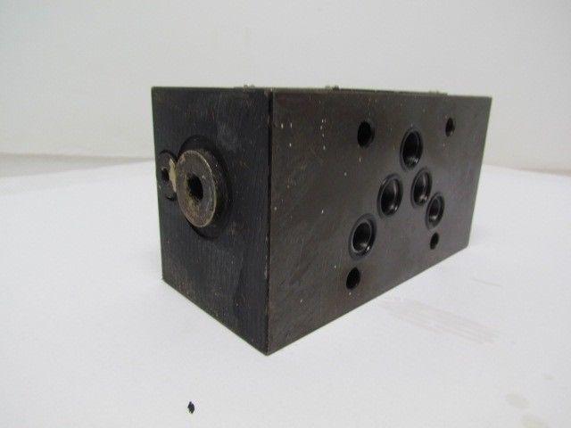 Vickers DGMX2-5-PP-BW-S-30 SystemStak Reversible Hydraulic Reducing Valve