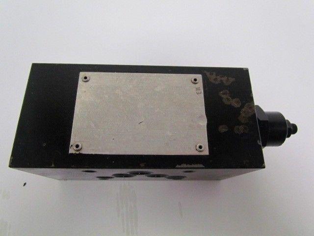 Vickers DGMX2-5-PP-BW-S-30 SystemStak Reversible Hydraulic Reducing Valve