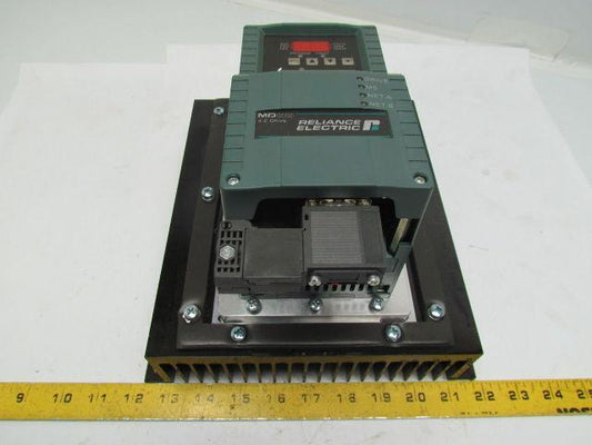 Reliance Electric 6MDDH-2P3202 AC Drive 0.75KW/1Hp 380-480VAC MD65 w/Heatsink