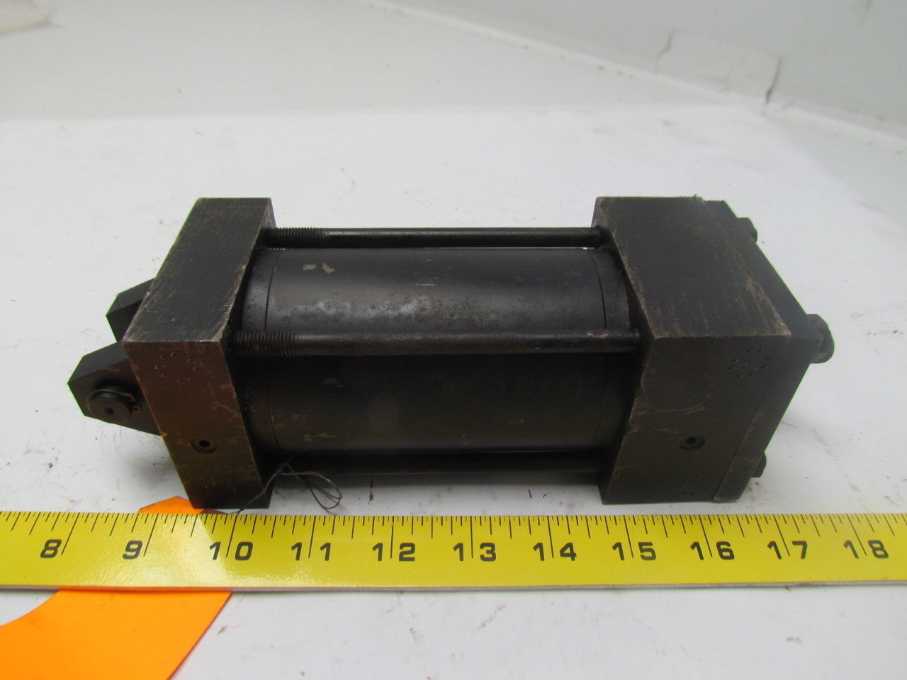 Parker CBB2ANU18AC Pneumatic Air Cylinder 2.50 Bore 3.250 Stroke Heavy Duty