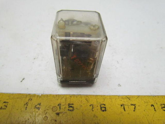 Adgo AR3-5NKU4400-2 11Blade Relay W/Indicator Light Used