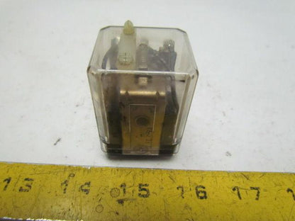 Adgo AR3-5NKU4400-2 11Blade Relay W/Indicator Light Used