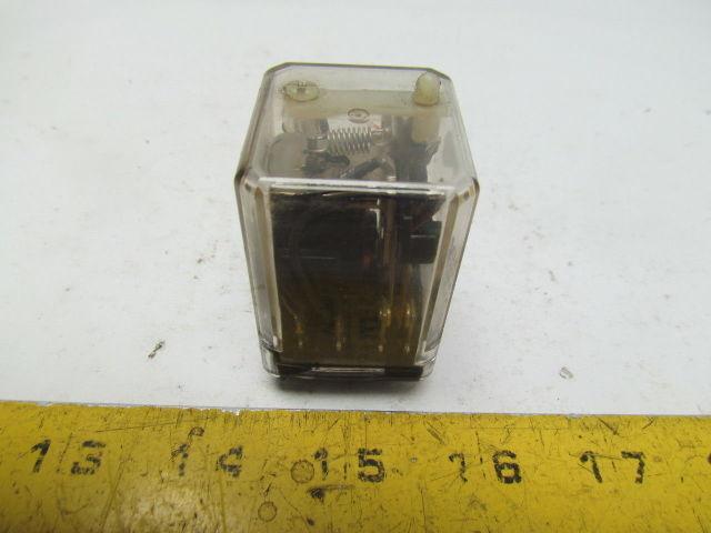 Adgo AR3-5NKU4400-2 11Blade Relay W/Indicator Light Used