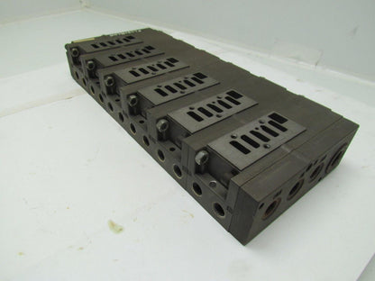 Numatics Flexiblok 005-131B 6 Manifold Blocks w/2 End Caps 1/4" NPTF Mark 15 Ser