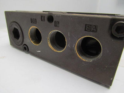 Numatics Flexiblok 005-131B 6 Manifold Blocks w/2 End Caps 1/4" NPTF Mark 15 Ser