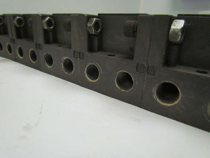 Numatics Flexiblok 005-131B 6 Manifold Blocks w/2 End Caps 1/4" NPTF Mark 15 Ser