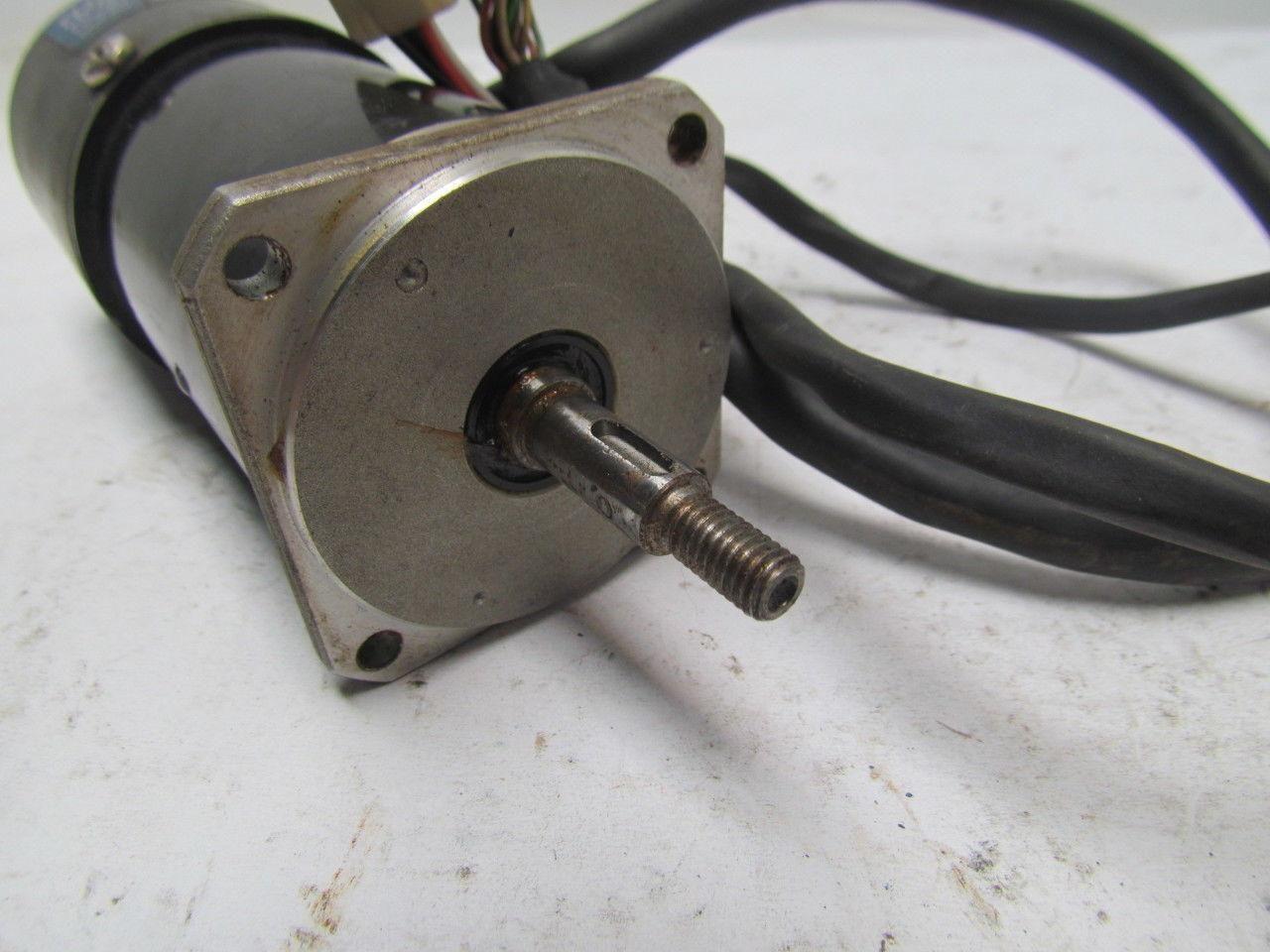 Omron W-L00571 FMA-05030-OS1 50W 3000 AC Servo Motor