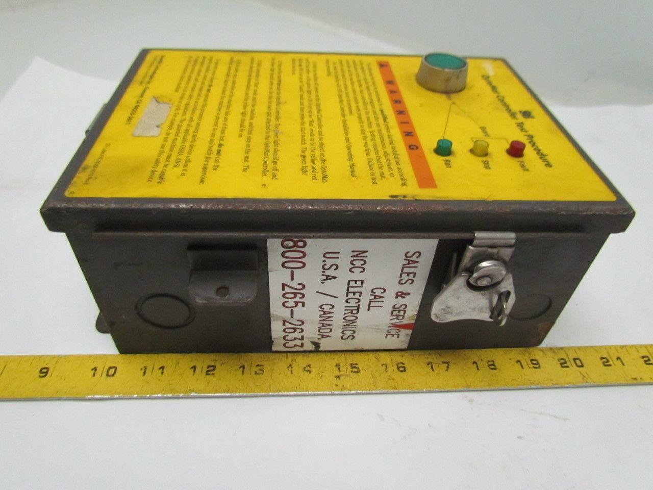 STI OMC-2-120-GM3 82197-0030 Safety Light Curtain Optomat Controller Control Box