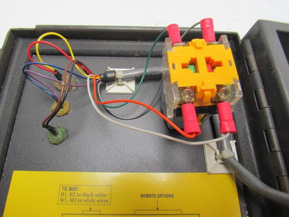 STI OMC-2-120-GM3 82197-0030 Safety Light Curtain Optomat Controller Control Box