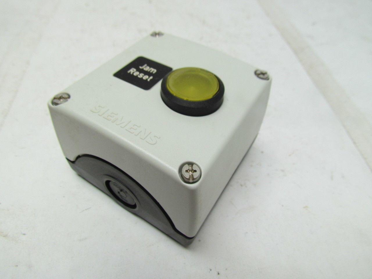 Siemens 3SBES9003 Horizontal Pushbutton Station Jam Reset Illuminated Yellow