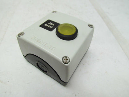 Siemens 3SBES9003 Horizontal Pushbutton Station Jam Reset Illuminated Yellow