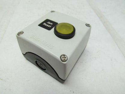 Siemens 3SBES9003 Horizontal Pushbutton Station Jam Reset Illuminated Yellow