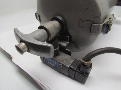 Pneumatic Oil Pump 30:1 Ratio 220V W/Mounting Bracket