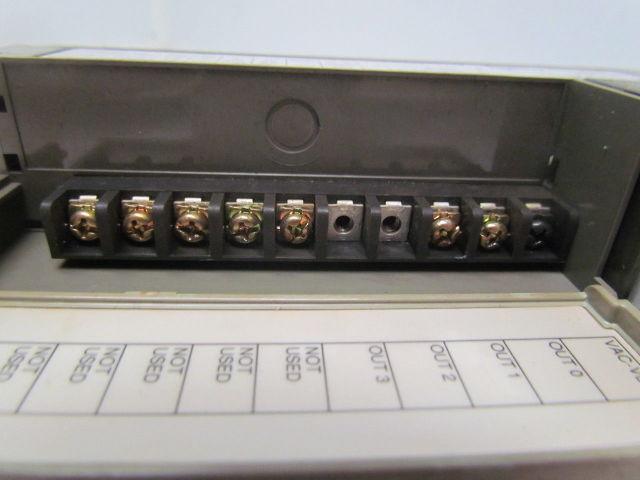 A-B Allen Bradley 1746-OW4 Output Module Ser A SLC 500