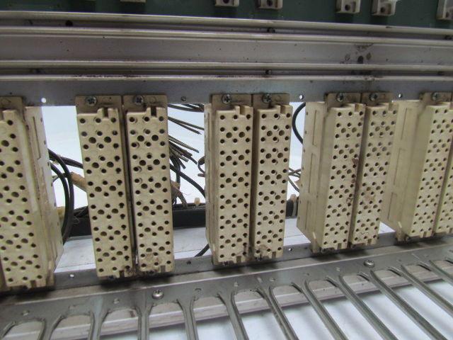 ABB ASEA Robotics YB 161-101 BC DSQU 117 Circuit Board Slot Rack Case