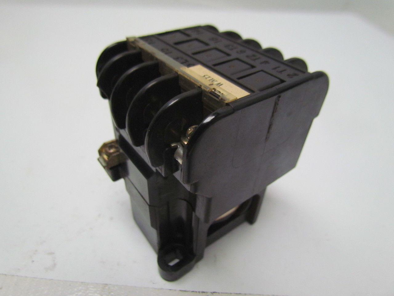 Fuji Electric SRCa3631-05/ 1RCOBO 600VAC Max Contactor