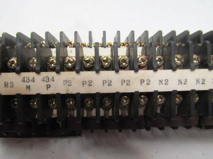 IDEC Mixed Lot of Terminal Blocks With Rails and End Caps