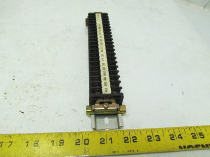 IDEC Mixed Lot of Terminal Blocks With Rails and End Caps