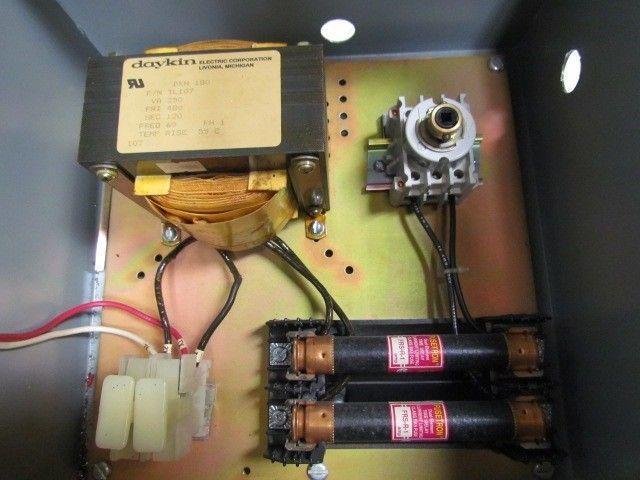 Daykin GPFS-09 Enclosed Transformer Disconnect 250VA 480V Pri 120V Sec 1PH