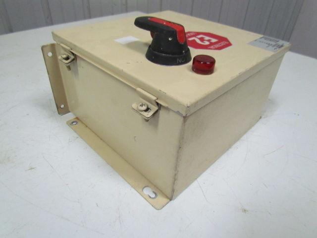Daykin GPFS-01 LS Enclosed Transformer Disconnect 480V Pri 120 Sec. 1PH 2000VA