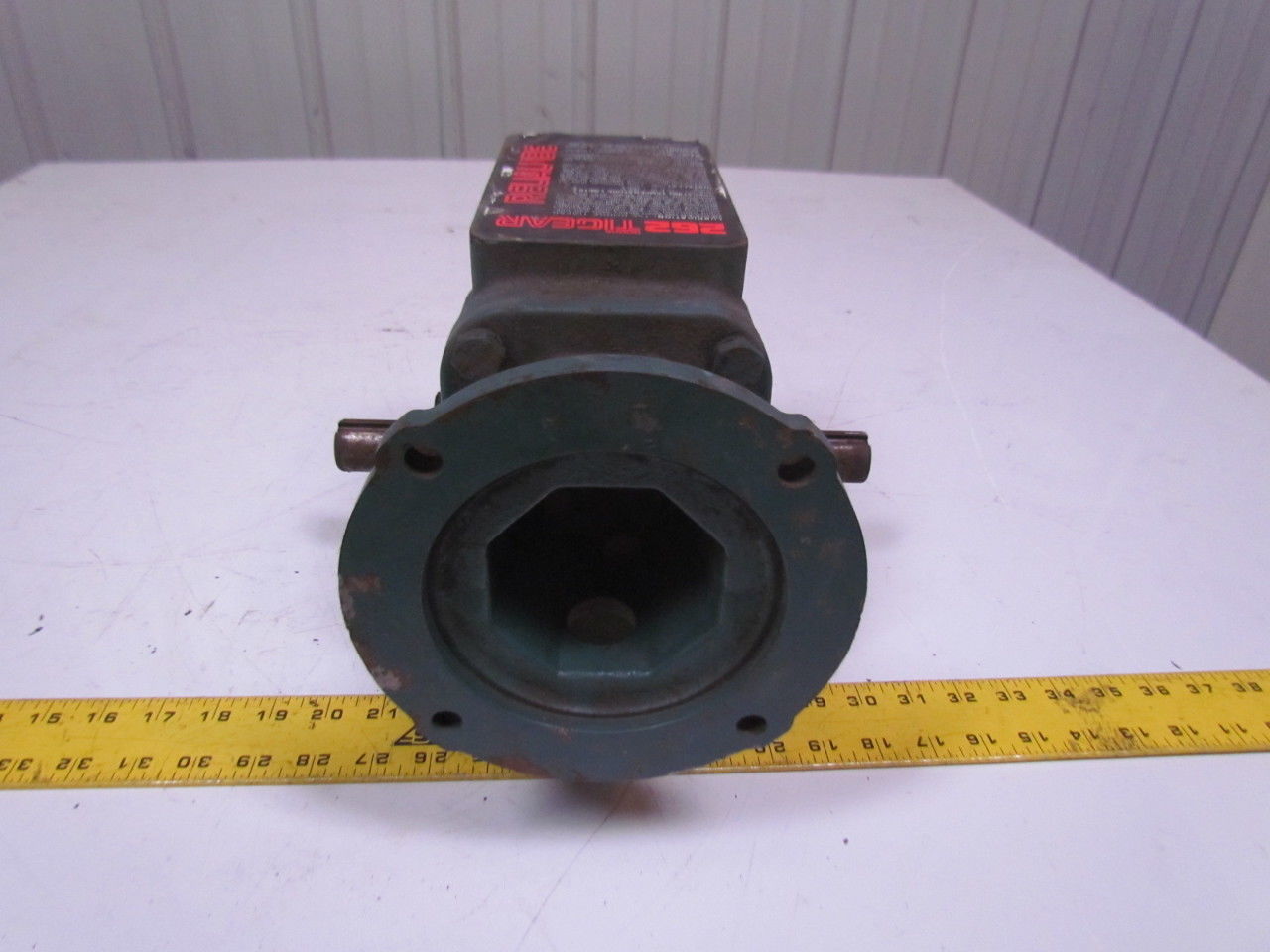 Dodge Tigear 56/262-40 3168104 40-1 Gear Reducer 1HP w/bell and mounting base