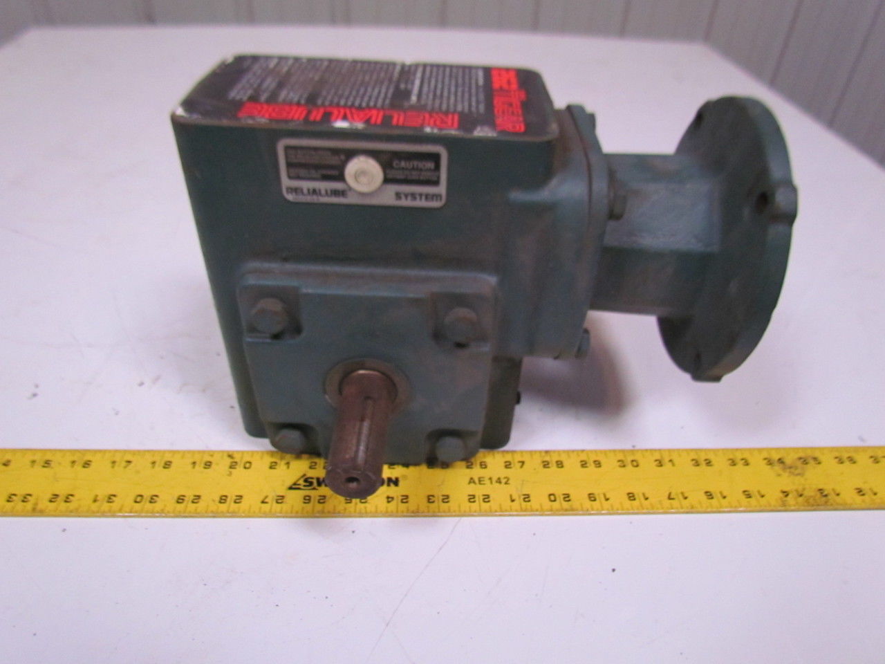 Dodge Tigear 56/262-40 3168104 40-1 Gear Reducer 1HP w/bell and mounting base