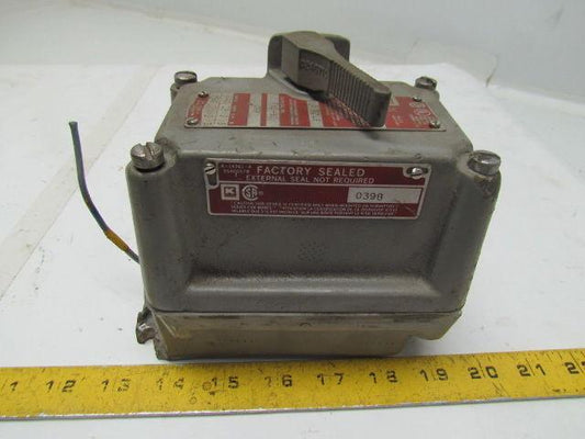 Killark FXS-8C Factory Sealed Tumbler Switch 15Amp 240/480VAC Hazardous Location