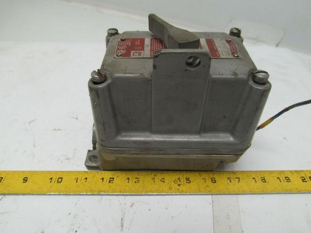 Killark FXS-8C Factory Sealed Tumbler Switch 15Amp 240/480VAC Hazardous Location