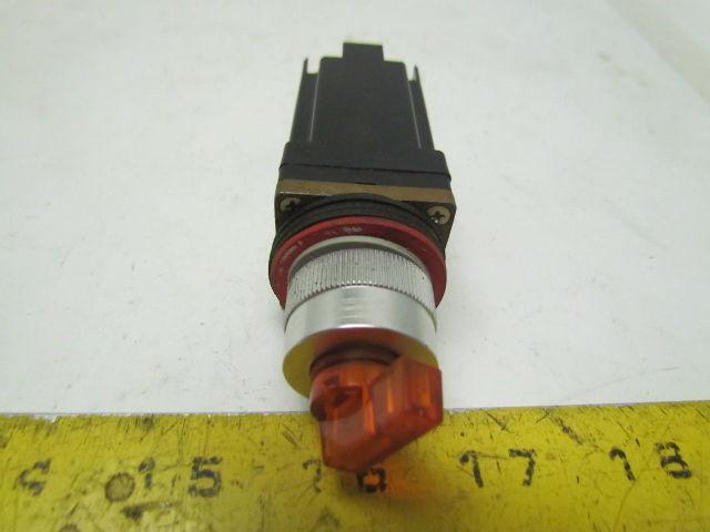 Square D 800MR-16JX2BS 3 Postion Illuminated Amber Selector Switch 120V
