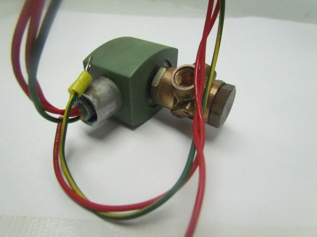 ASCO RED HAT 8320G188 Solenoid Valve 1/4"NPT 45PSI Air Bas Water 3port