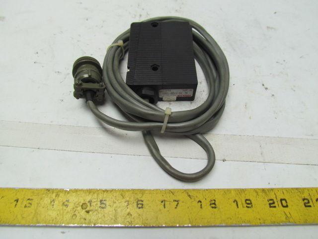 Visolux RL20-7/28-1303 Photoelectric Sensor W/ 5 Pin Cable 10-30V
